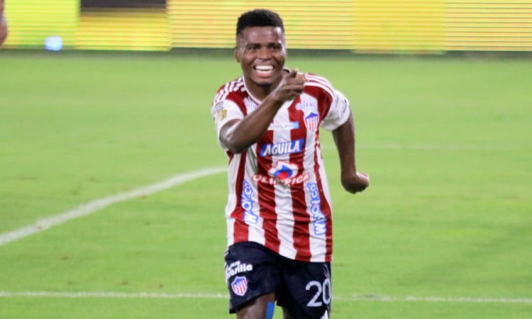 Déiber Caicedo, extremo de Junior, en medio de un partido/internet.