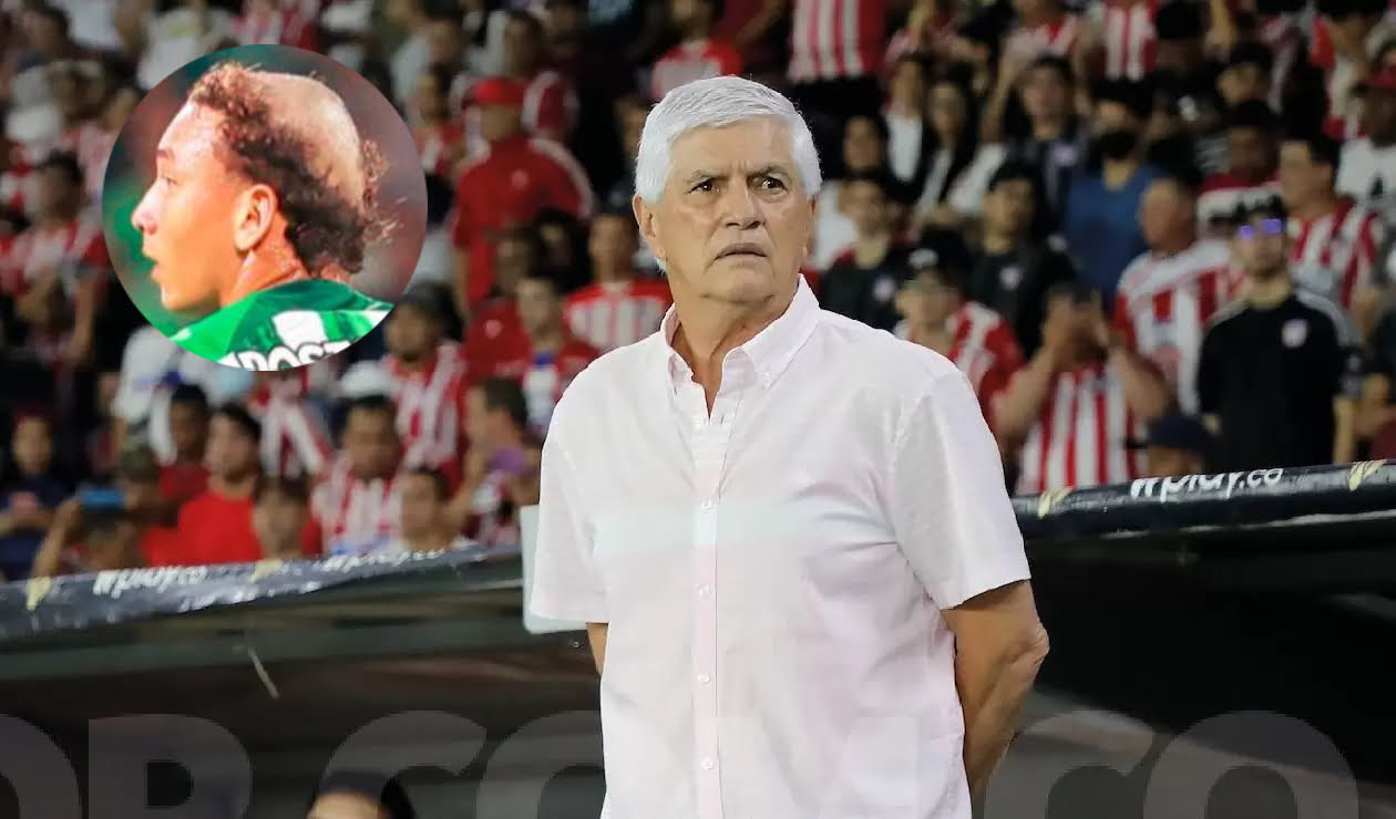 Julio Comesaña dirigiendo un partido, a la izquierda, circulo con la cabeza del futbolista Elkin Rivero.