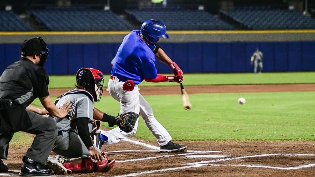 Juego de Caimanes contra The Pro Experience, en acción.