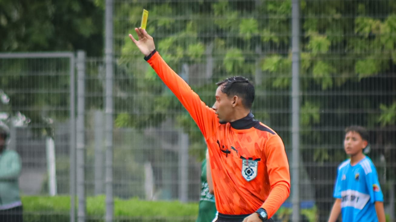 Fotografía de John De La Hoz, árbitro de Arbiatlántico.