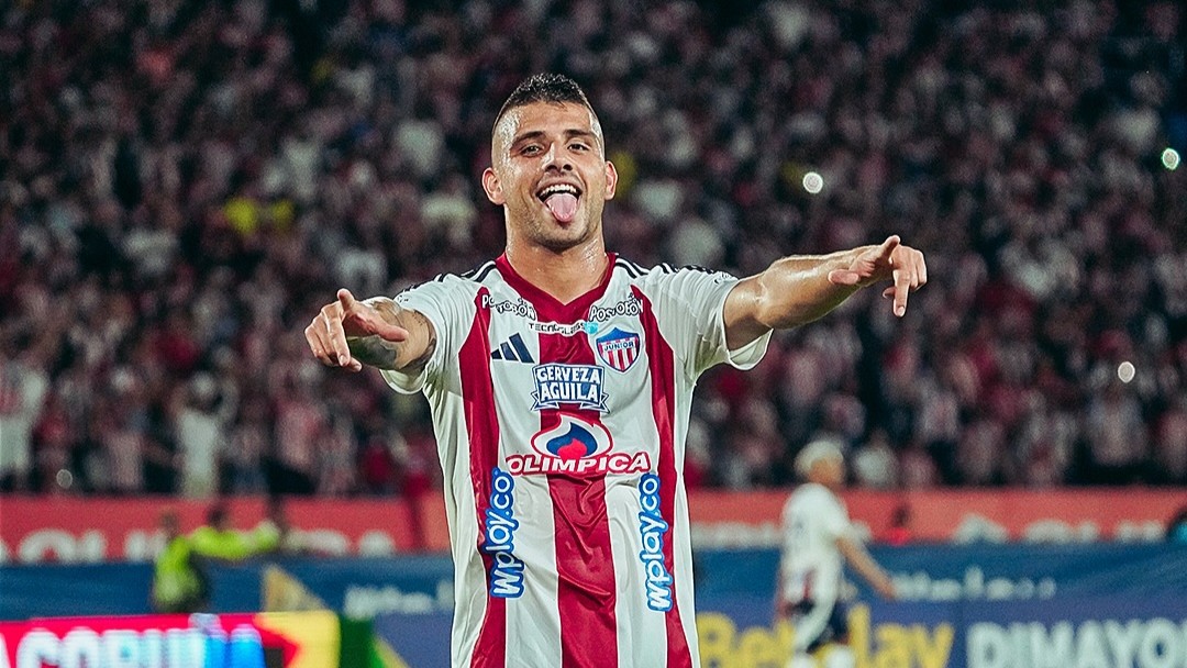 Fotografía de 'Titi' Rodríguez celebrando en un partido con Junior.