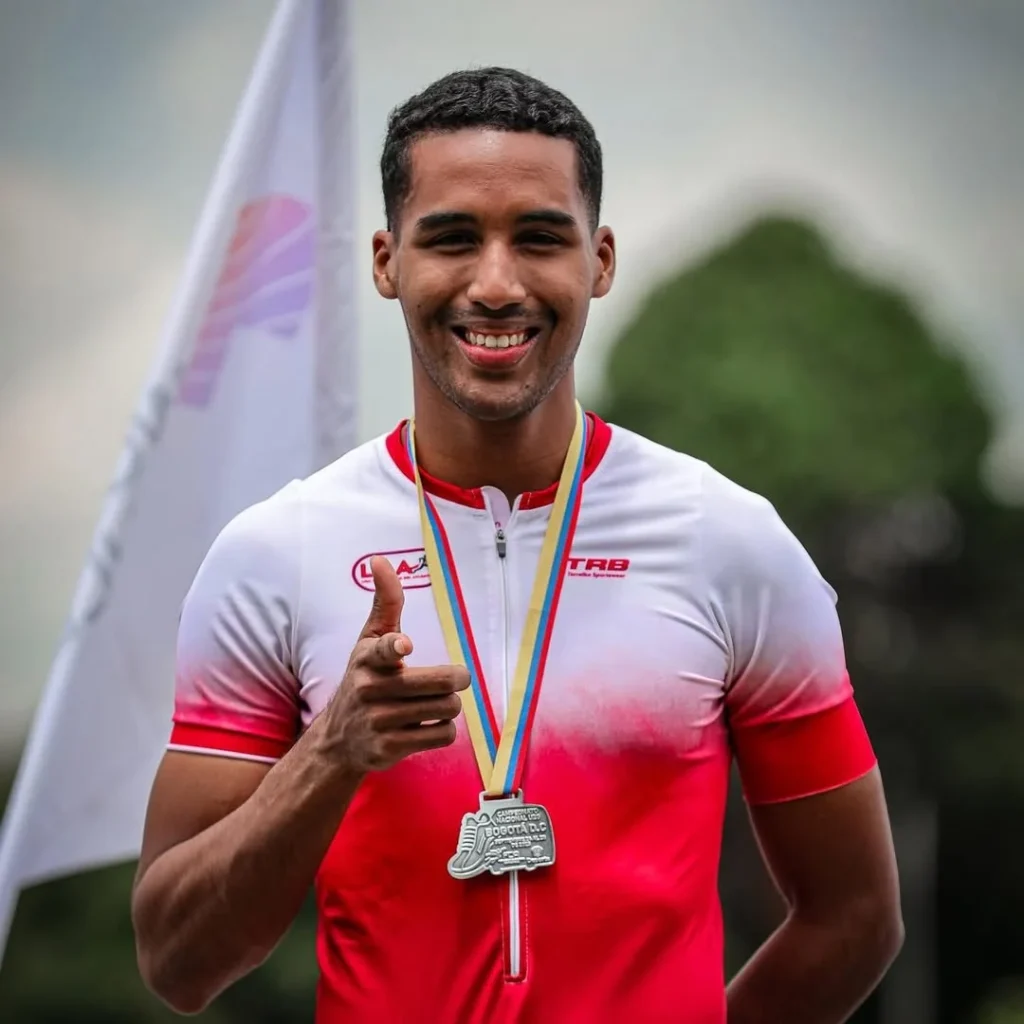 Fotografía de Pablo Buelvas, atleta apoyado de Indeportes Atlántico.