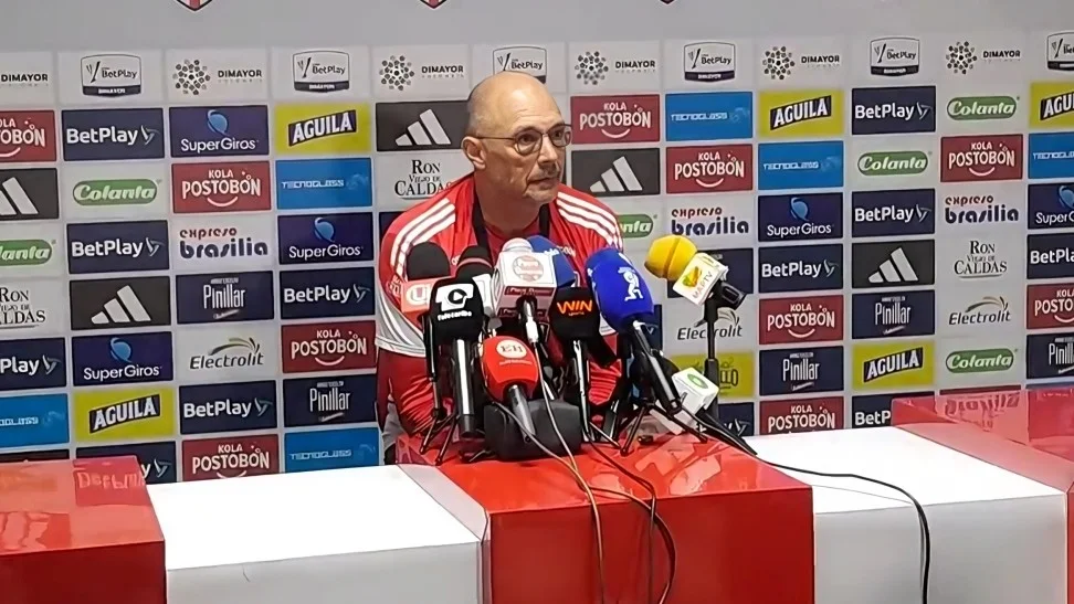 ”No tengo más opción en todos los partidos, que salir a ganar“: Alfredo Arias, técnico de Junior 15 Fotografía de Alfredo Arias, técnico de Junior.