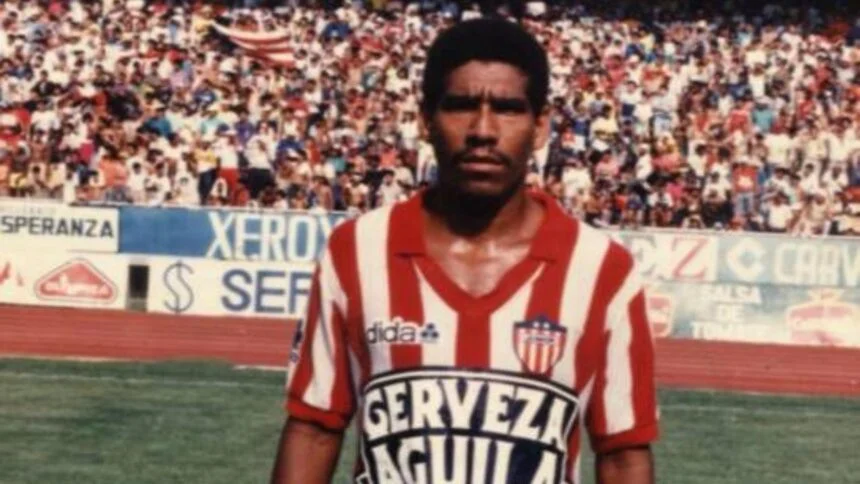 Fotografía de Gober Briasco, leyenda de Junior que se encuentra internado en Barranquilla.