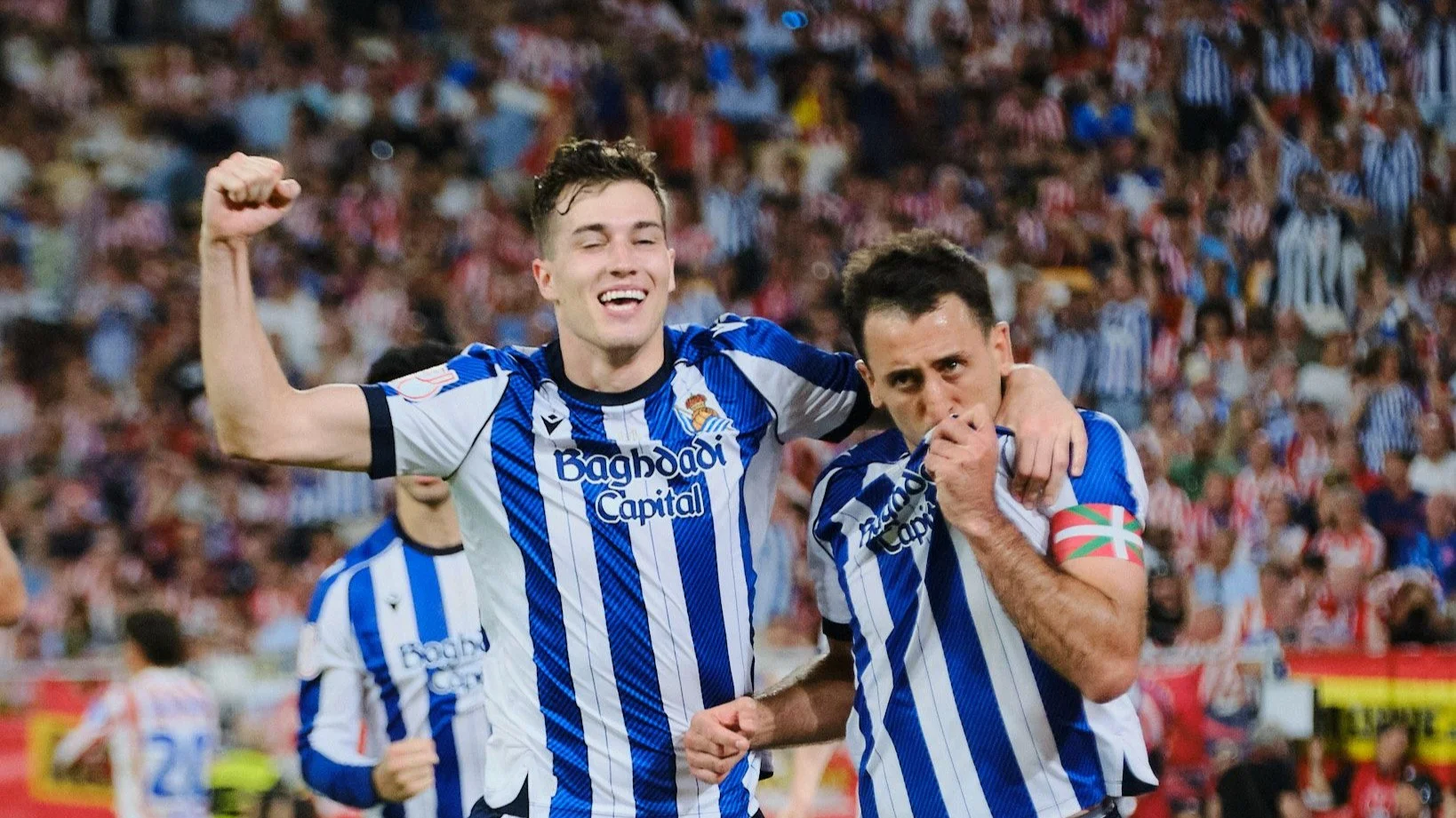 Fotografía de Mikel Oyarzabal, atacante de la Real Sociedad, celebrando su gol en la final de la Copa del Rey.