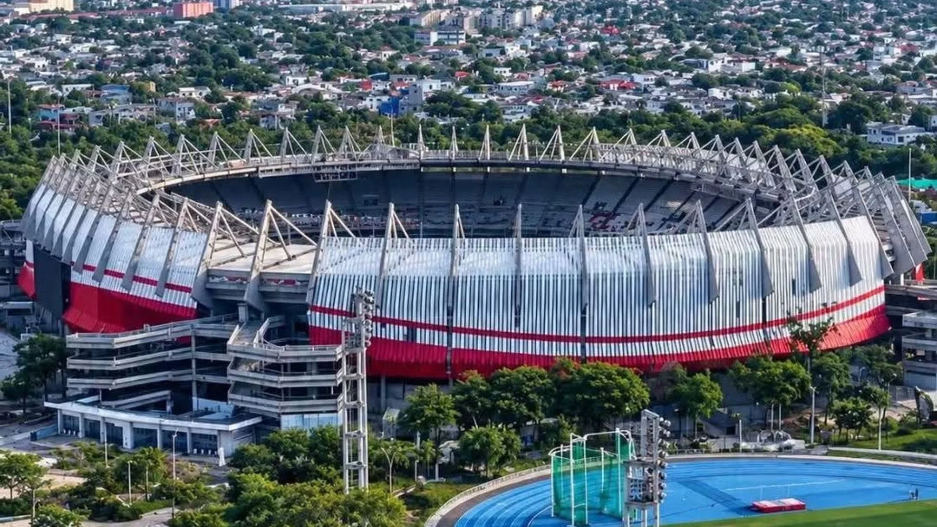 Fotografía del renovado estadio Metropolitano, donde se jugará la final de la Copa Sudamericana 2026.
