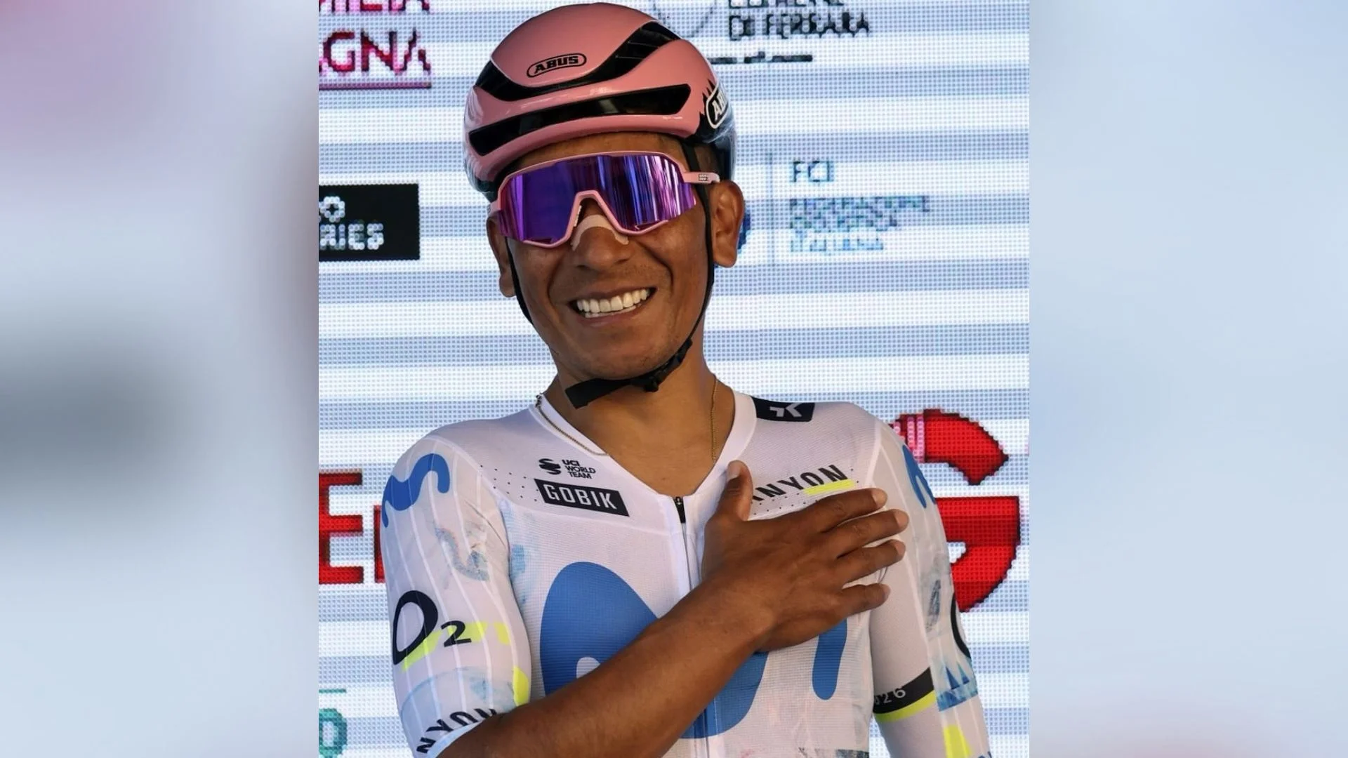 Fotografía de Nairo Quintana, ciclista colombiano, en el Giro dell’Emilia.